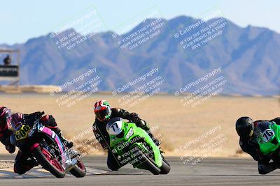 media/Jan-08-2022-SoCal Trackdays (Sat) [[1ec2777125]]/Turn 4 (1145am)/